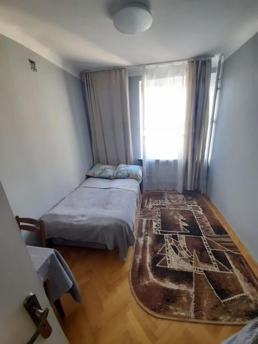 Ferienwohnung Mieszkanie Na Doby Plac Hallera Warschau Exterior foto